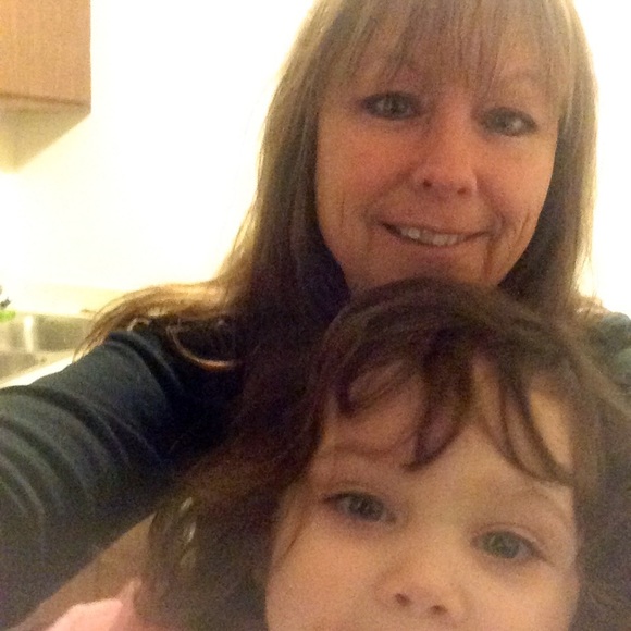 Meet your Posher, Pamela - Picture 5 of 14